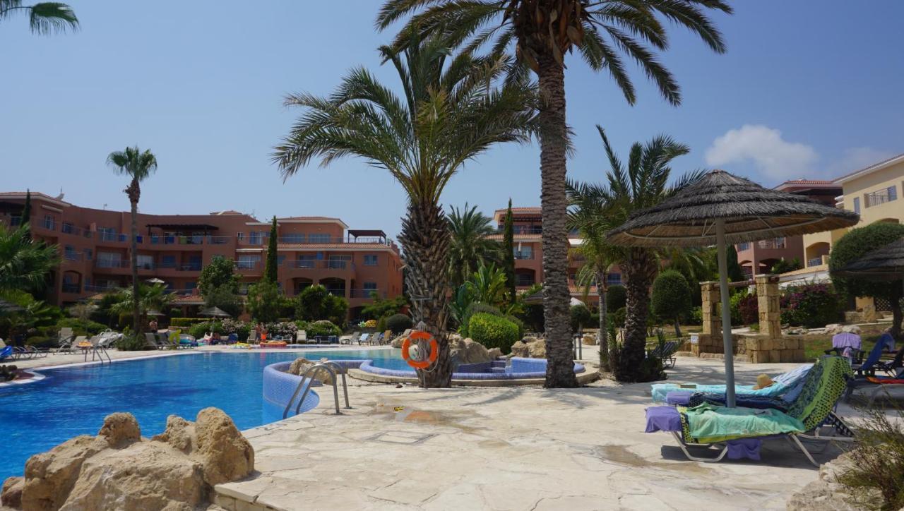 Limnaria Gardens Paphos, Near Beach Ngoại thất bức ảnh