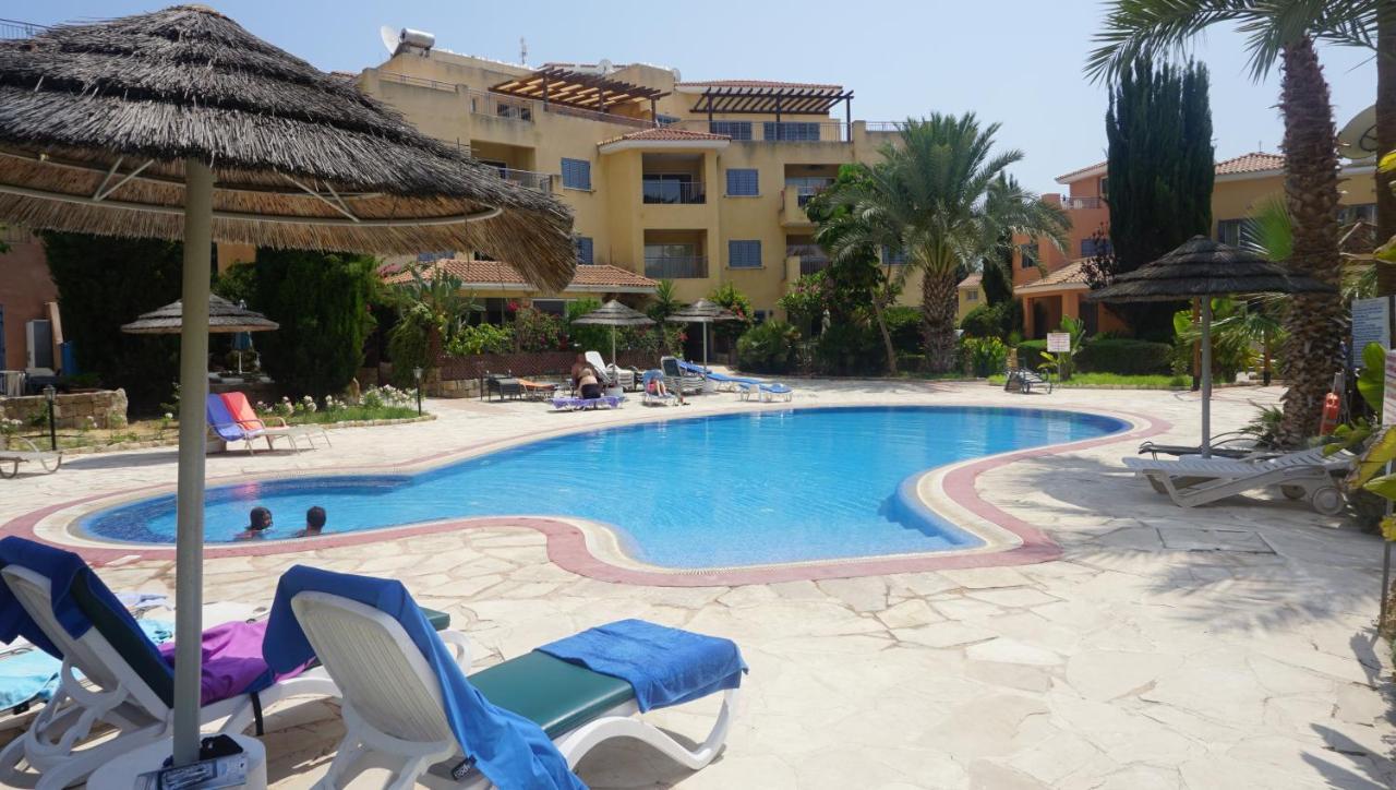 Limnaria Gardens Paphos, Near Beach Ngoại thất bức ảnh