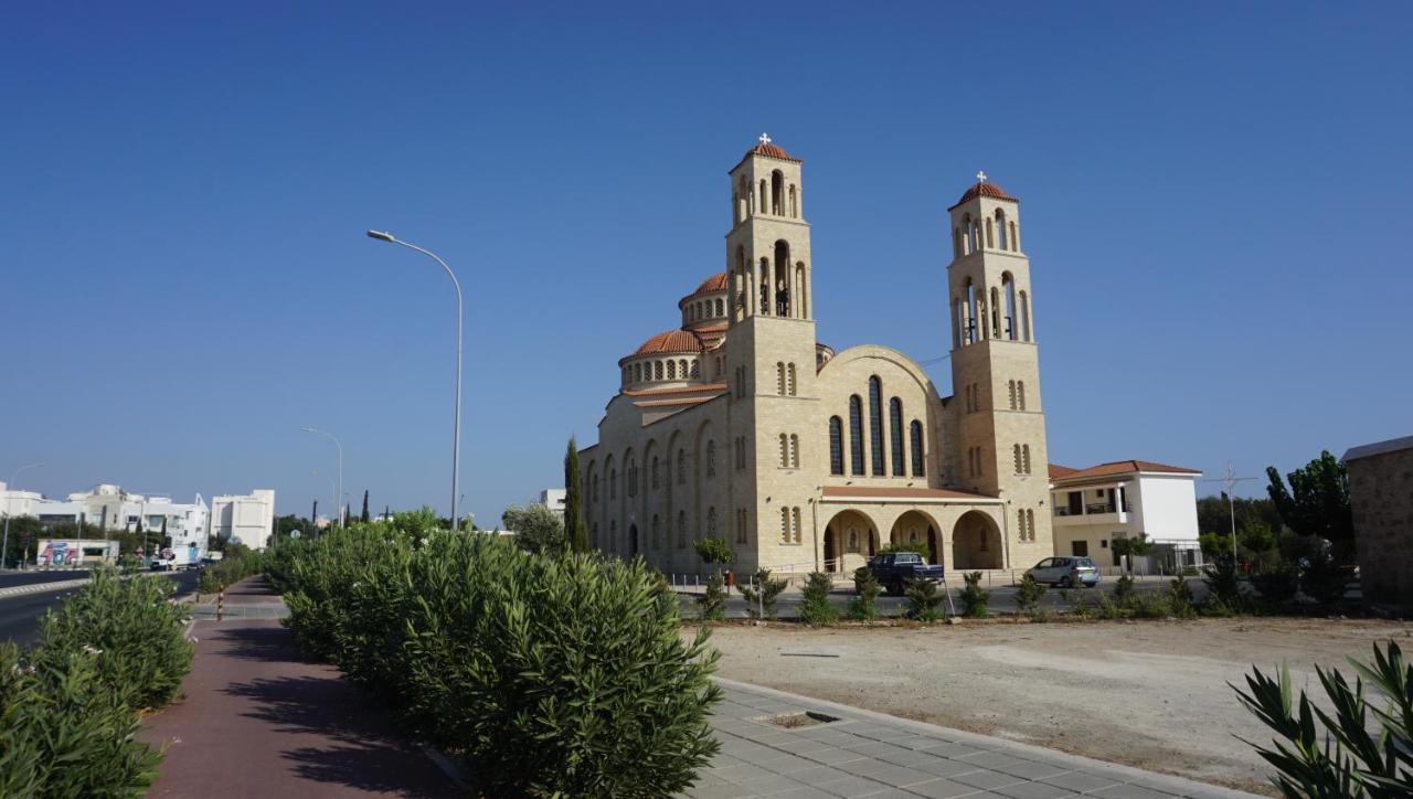 Limnaria Gardens Paphos, Near Beach Ngoại thất bức ảnh