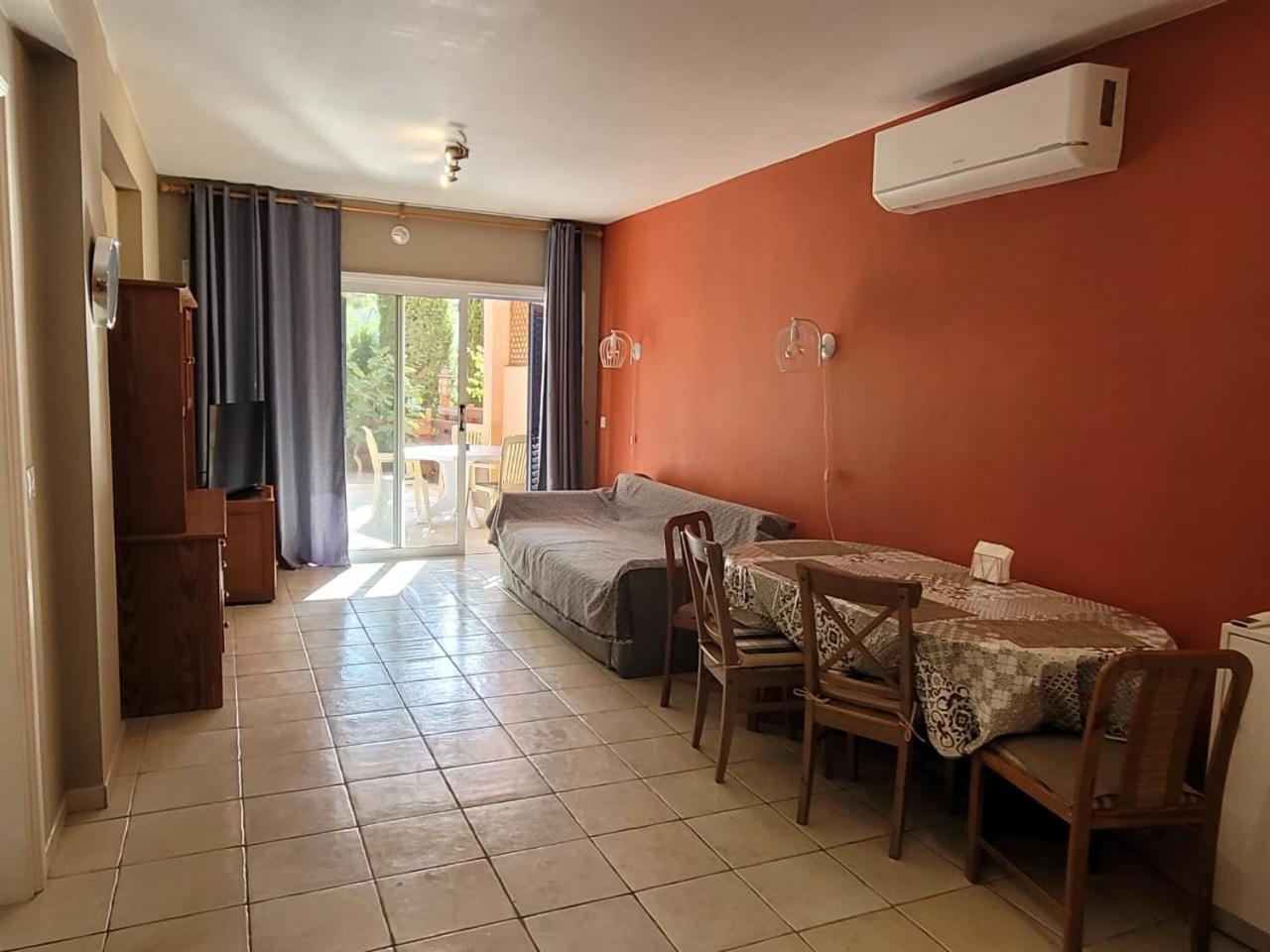 Limnaria Gardens Paphos, Near Beach Ngoại thất bức ảnh